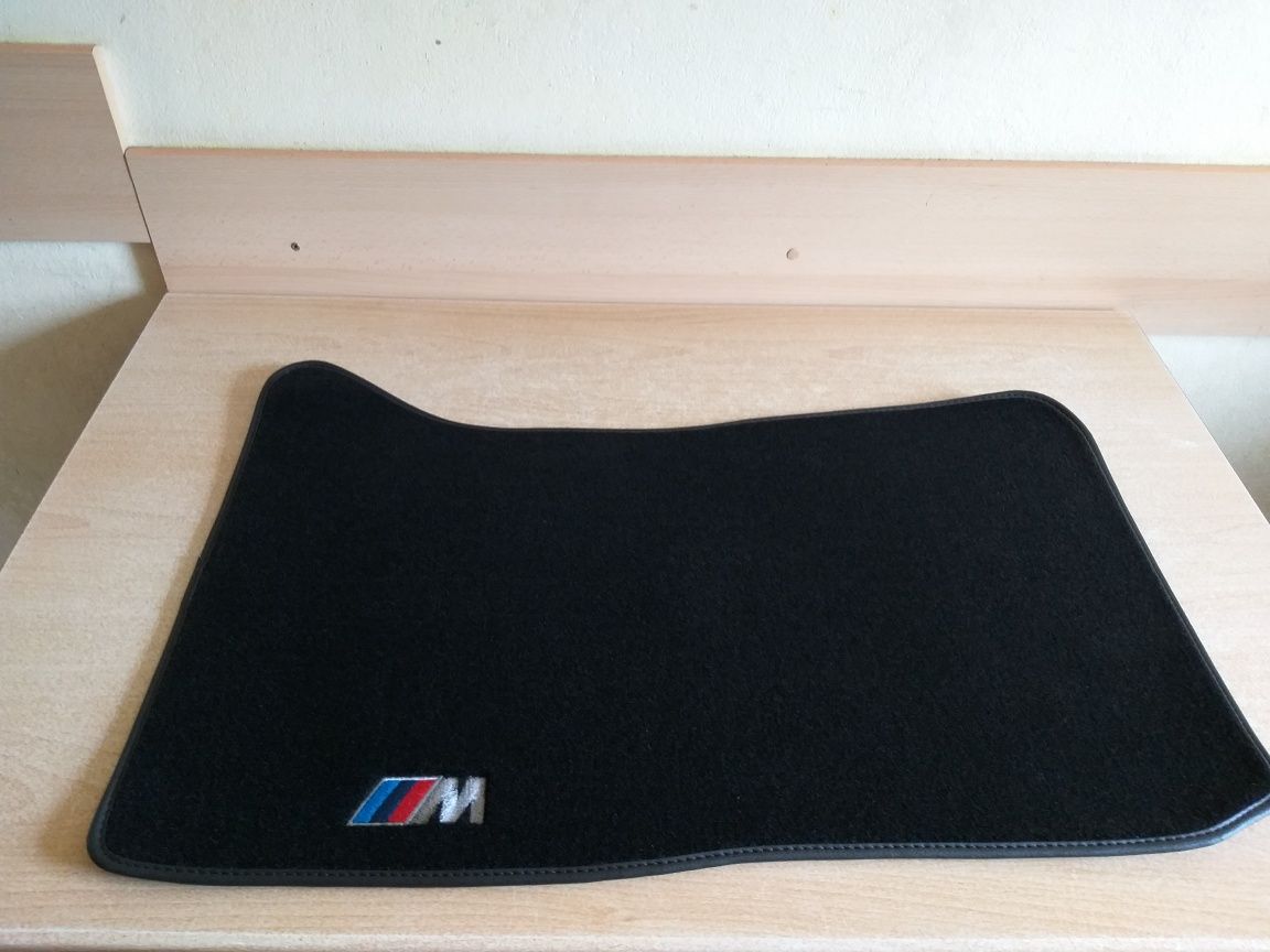 Covorase auto din mocheta dedicate BMW SERIA 5 ( F10 ) ///M