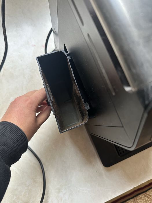 СРОЧНО !Кофемашина Krups Quattro EA891810