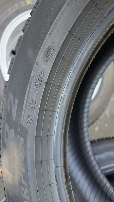 2 anvelope iarnă Pirelli 235/50/18 dot 2023