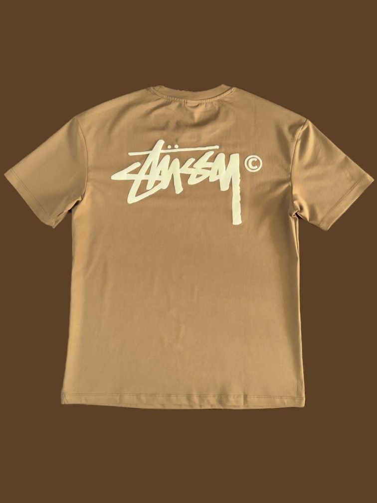 Футболки от бренда stussy