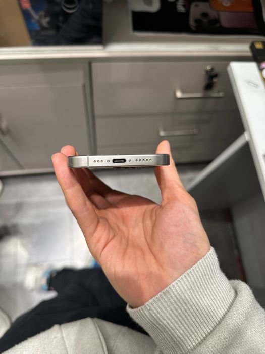 Iphone 15 pro 128 gb