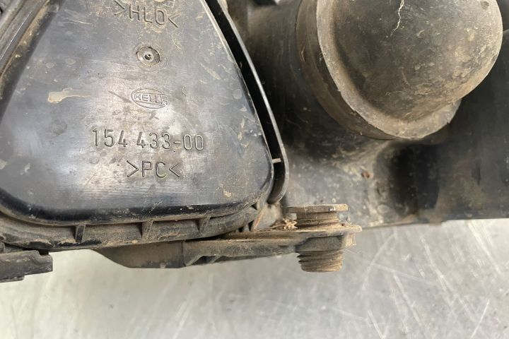 Far dreapta 3B0 941 016 AN BBB Volkswagen VW Passat B5.5 (facelift)