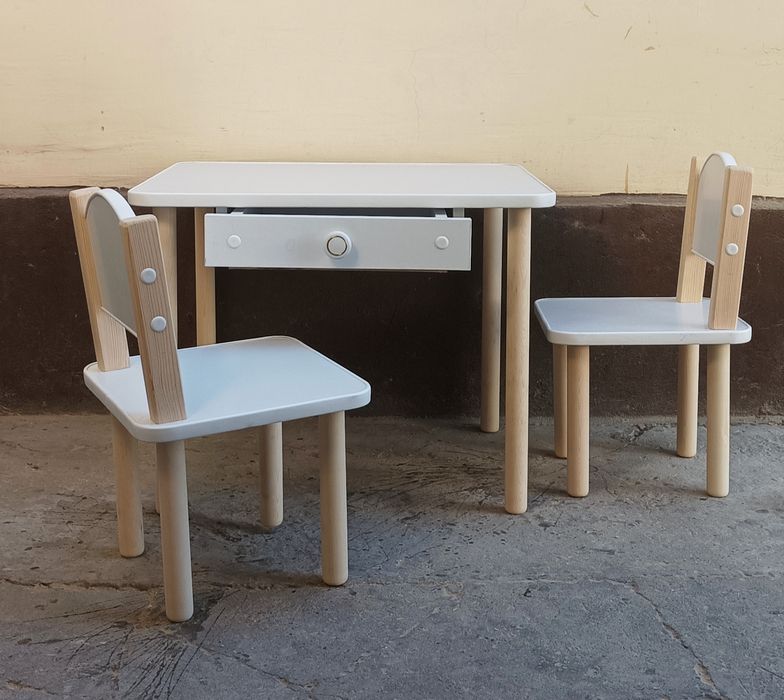 Детские столы стулья стеллажи