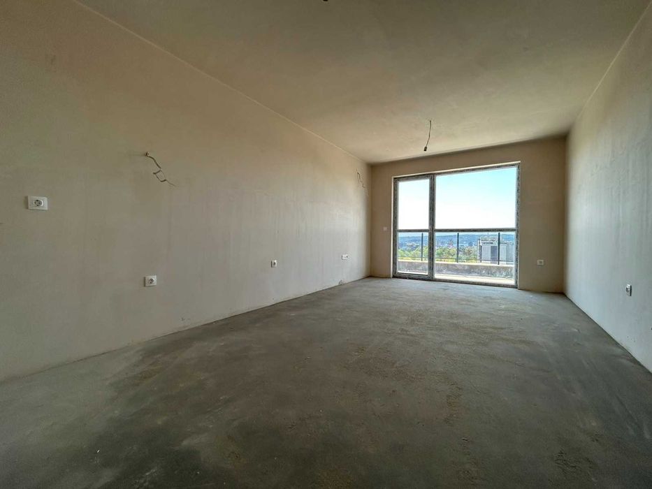 Продава се Тристаен апартамент в Варна, Цветен квартал - 97 кв.м за 1815 €/кв.м - Снимка #1