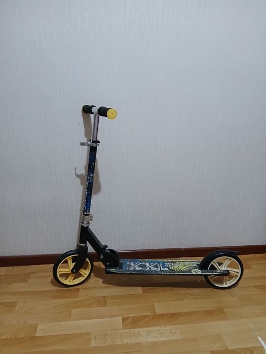 Двухкамерный самокат. KREISS SCOOTER
