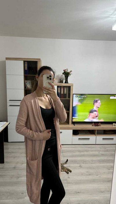 Cardigan lung, roz pudra