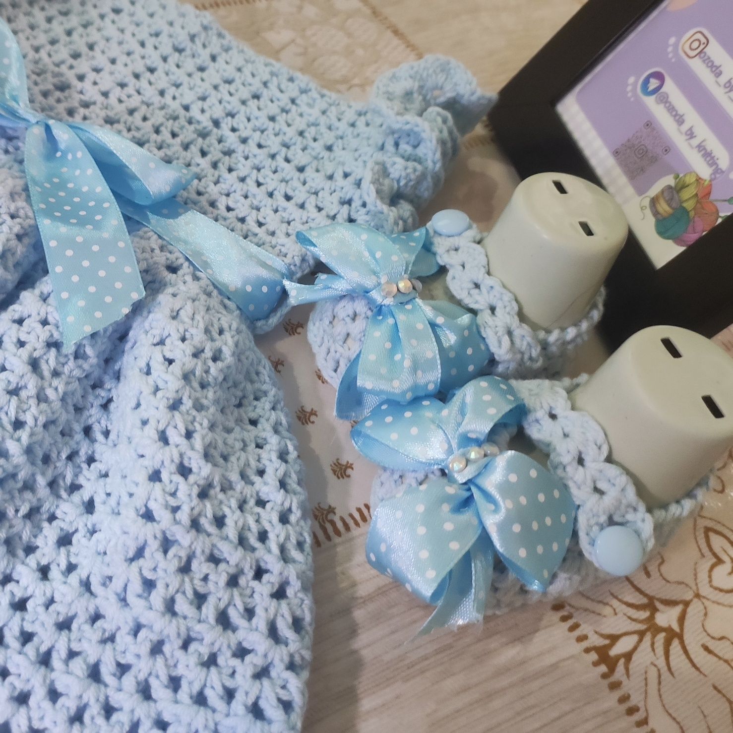 Toʻqish kursi uyda oʻrgataman. Курс вязания преподаю дома.