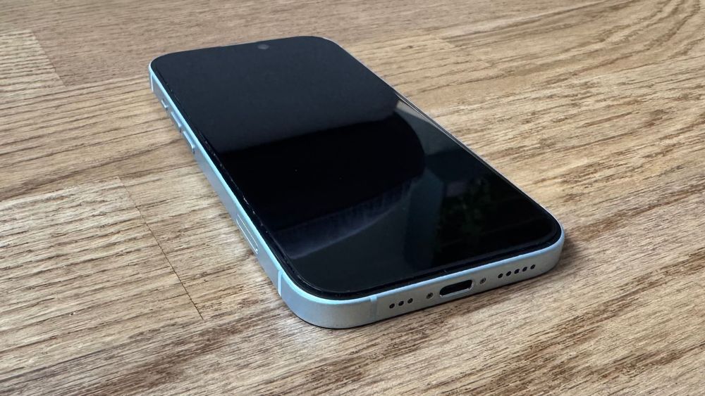 Iphone 15 blue, 128Gb в гаранция