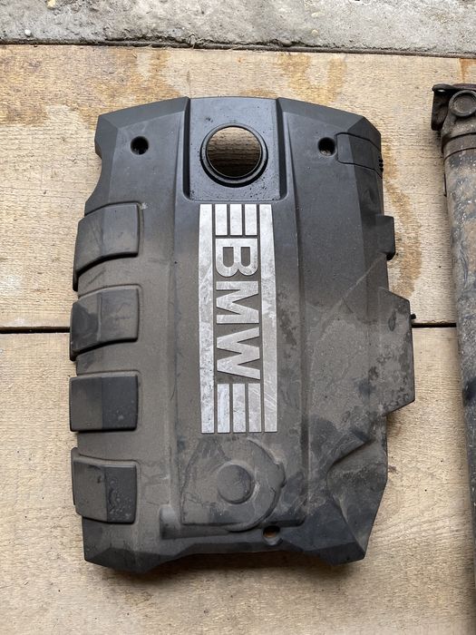 Capac motor Bmw e90 e91 e92 e93 e87 e81 e82 e88 benzina n43