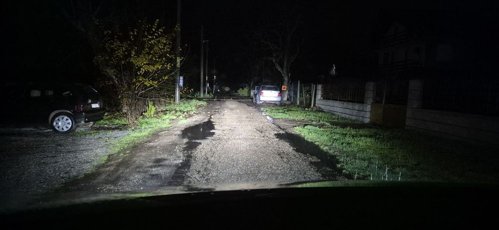 Продавам Лед крушки H7 / H4