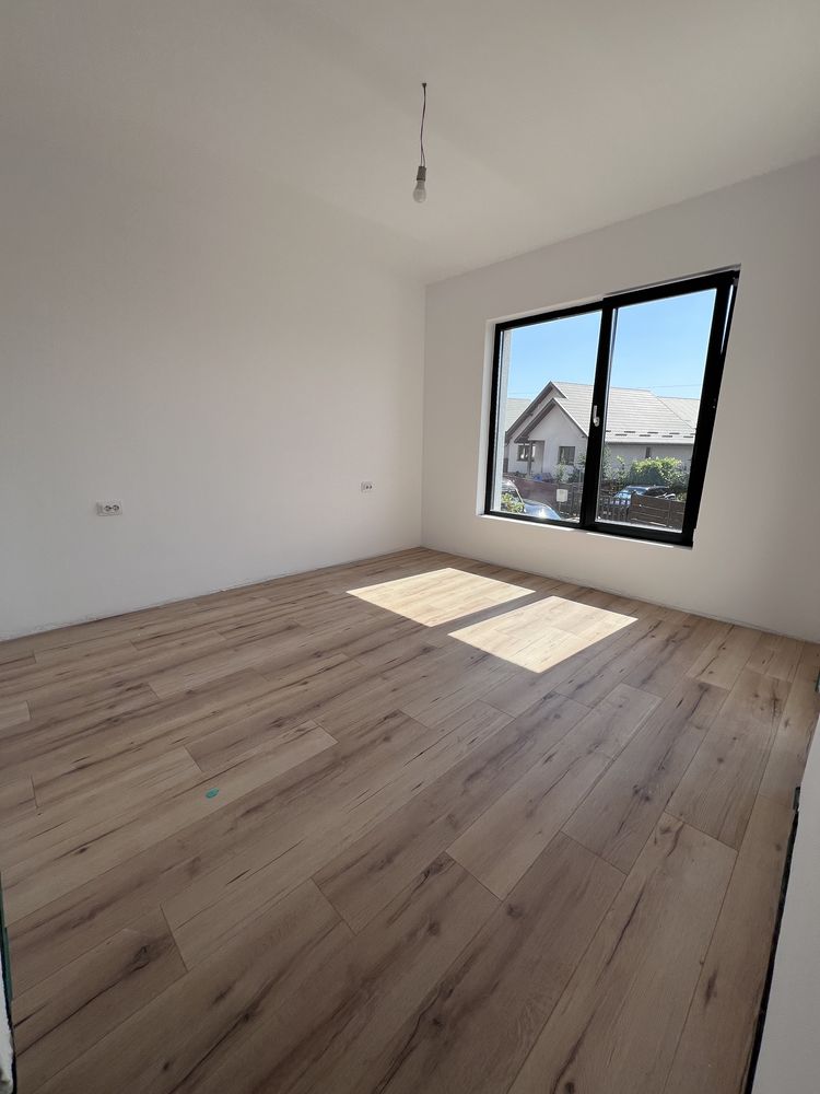 Proprietar/4camere 2bai/tva 9%| Miroslava Vorovesti