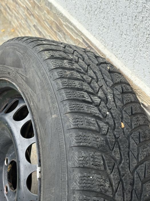 Roti de iarna Audi A4 B8 205 / 60 R 16