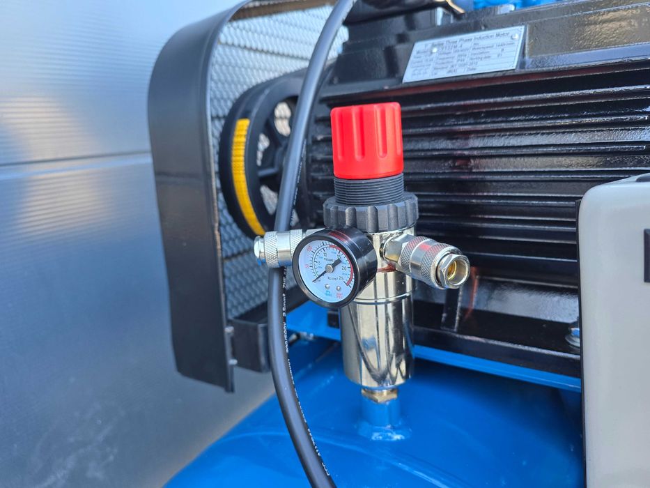 Компресор за въздух 300л.7.5 KW / 10 HР / 12.5 бара.TACH -1200л/мин