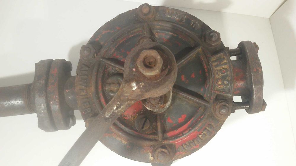 Ретро ръчна помпа Allweiler №3 Made in Germany