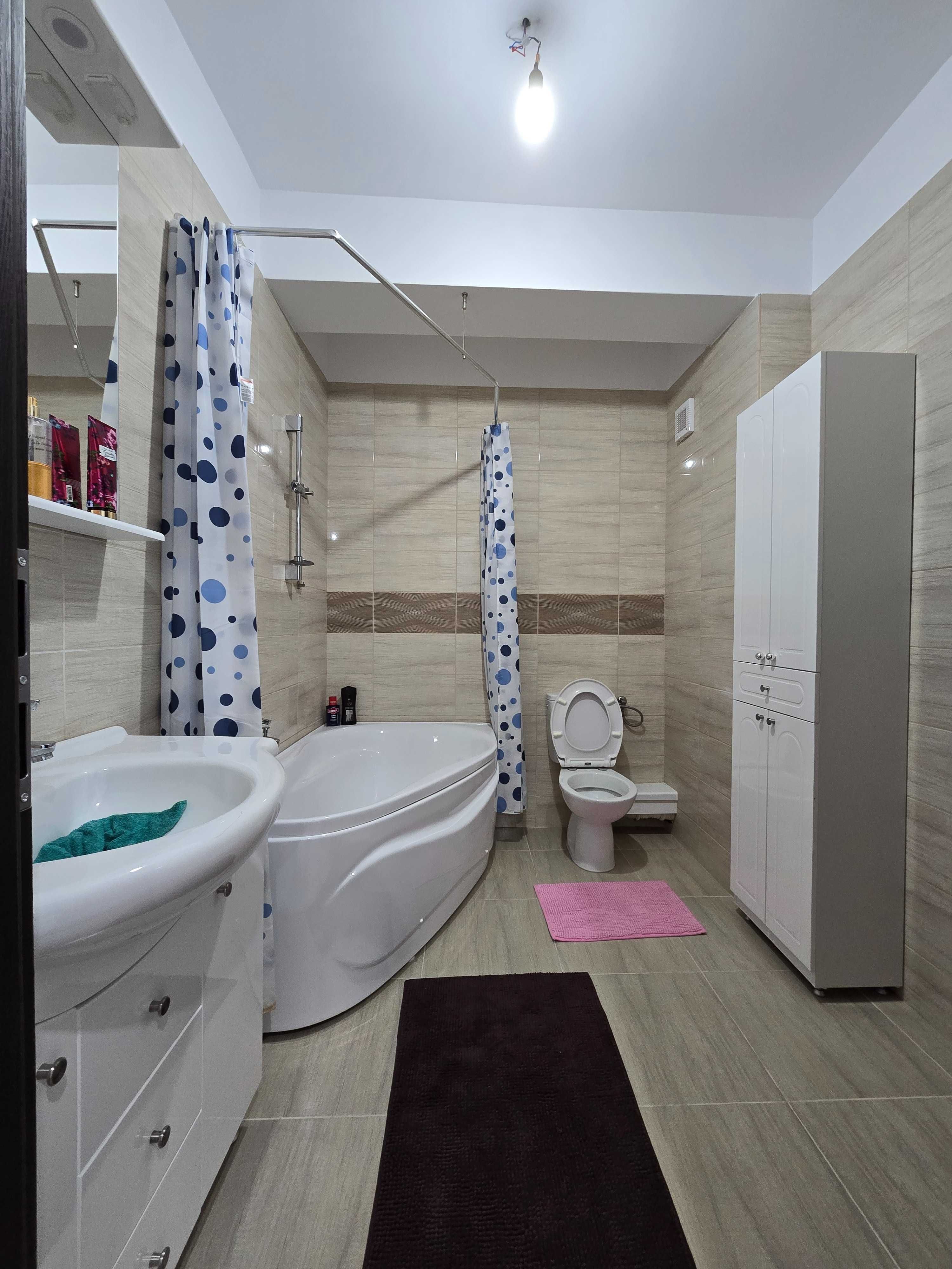 Vand Apartament 3 camere 72Mp