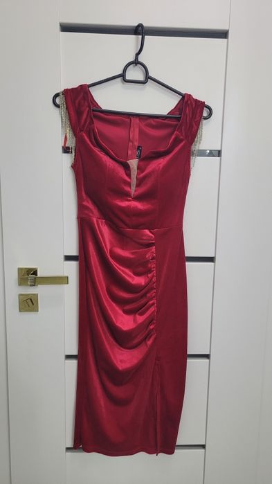 Vand rochite de gala