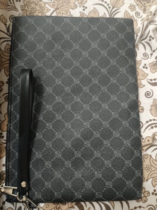 Продаю Мужской Клатч