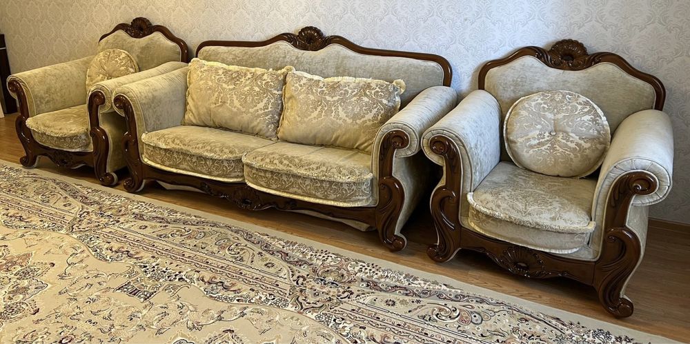 Мягкая мебель для гостиной