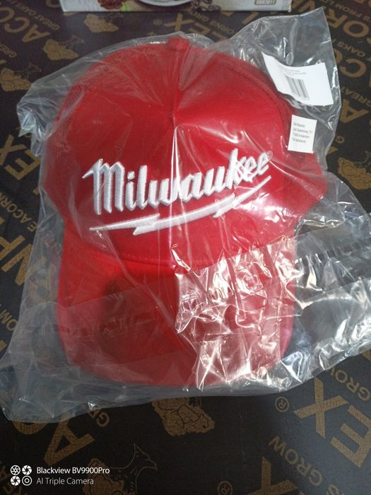 Sapca originala Milwaukee noua sigilata