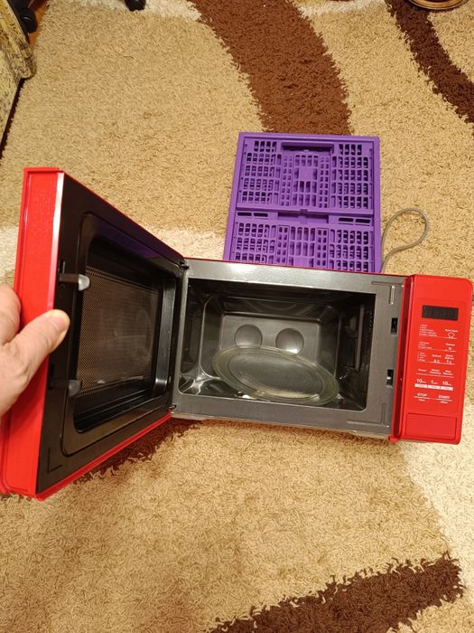 Cuptor cu microunde Daewoo