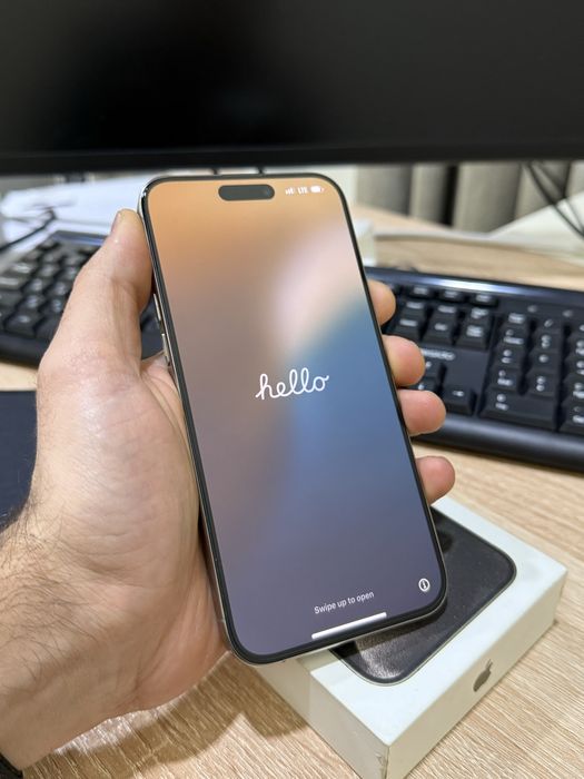 Продам iPhone 15 Pro Max 256GB Natural Titanium