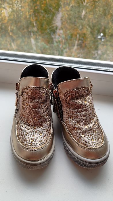 Осенние ботинки на девочку