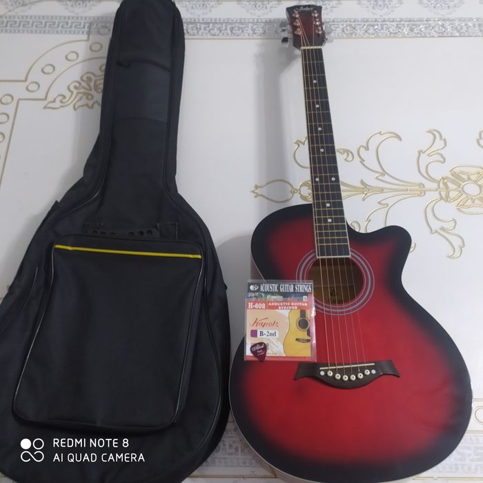 продаю гитару не дорого