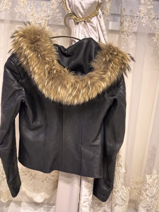 Дамско кожено яке