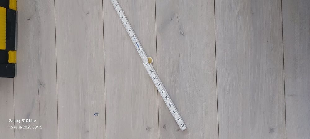 Vând riglă reglabilă