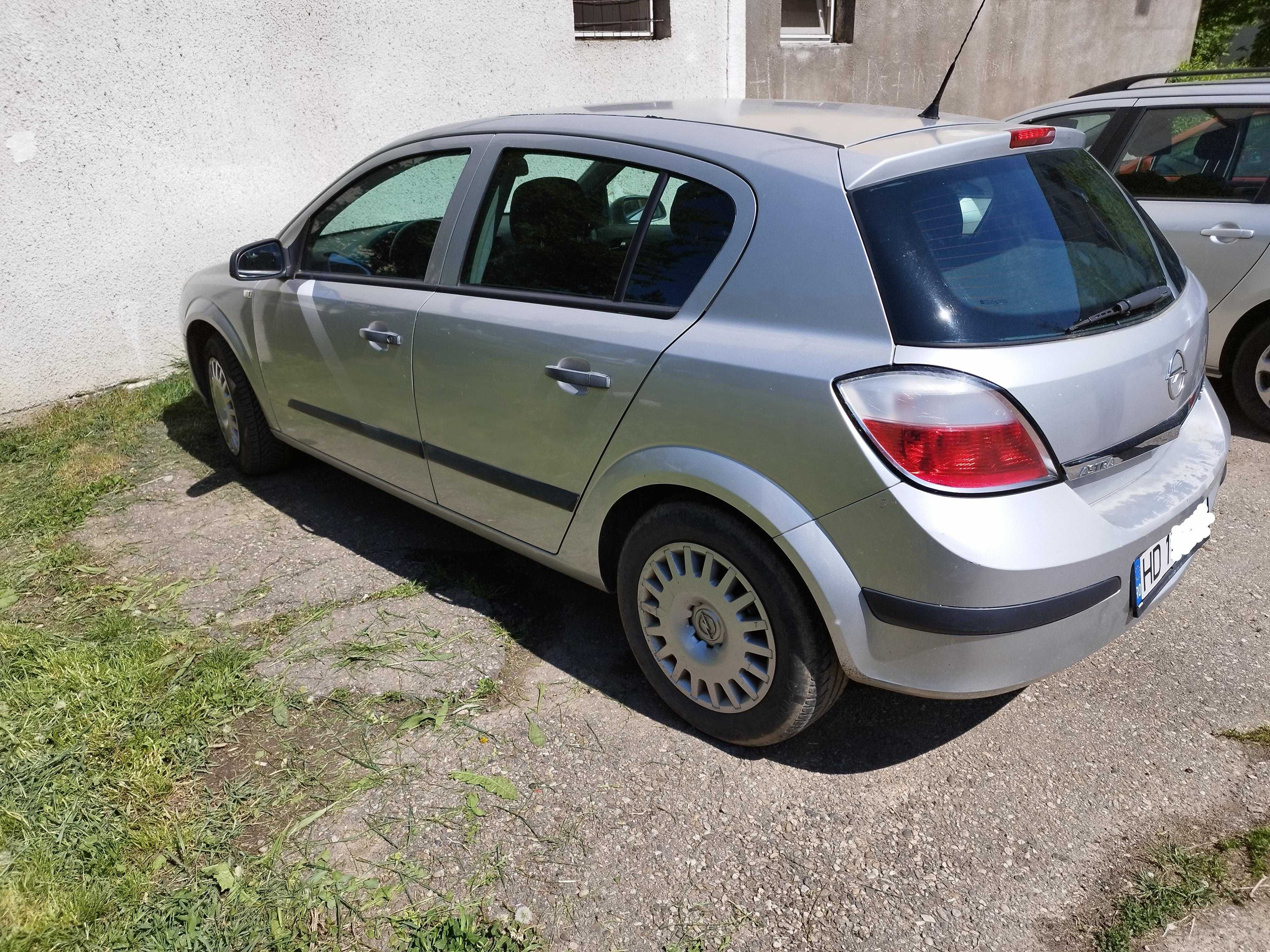 Opel Astra H 2004