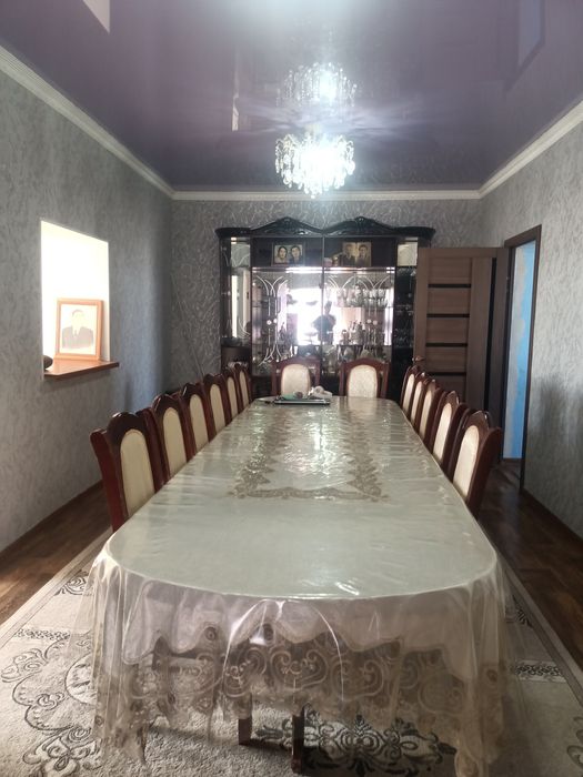 Продам Стенку и Стол с стулями