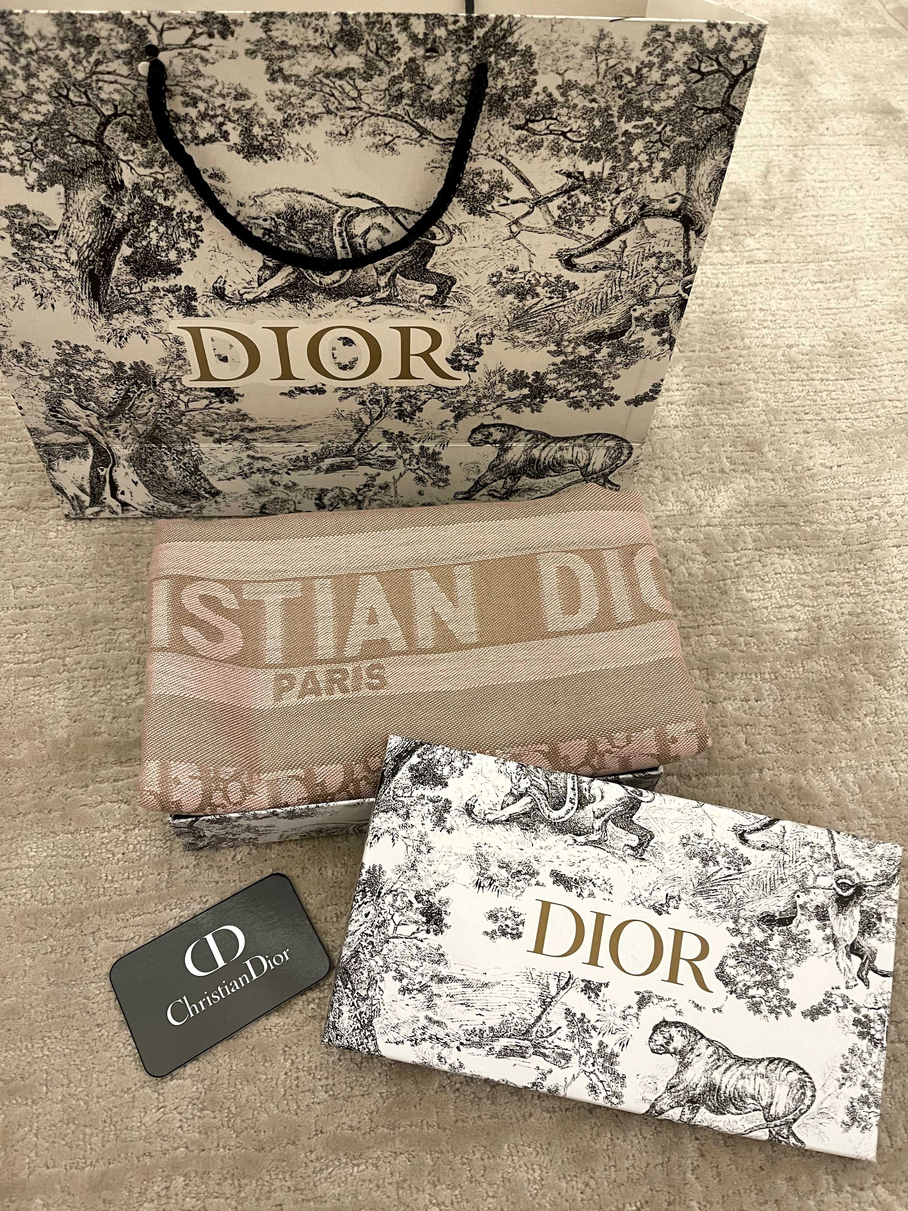 Eșarfa Christian Dior rose