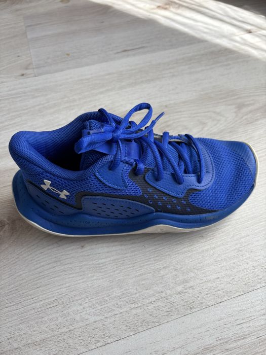 Обувки за момче Nike. Обувани 1 - 2 пъти. Много запазени………………………………..