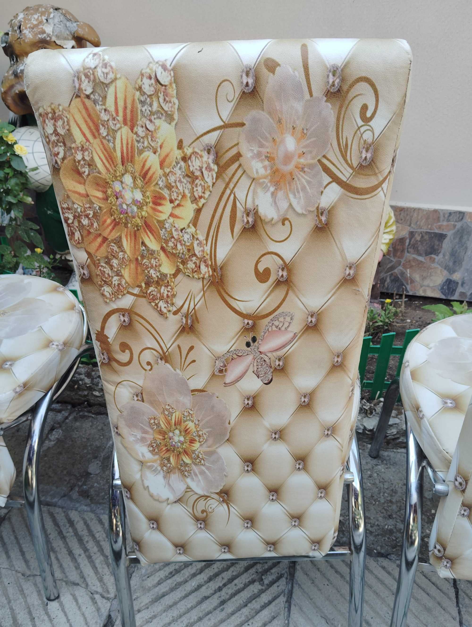 Трапезни столове 6 бр.