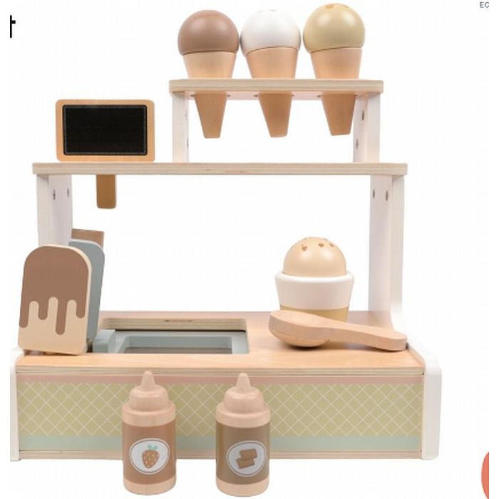 Дървен щанд за сладолед