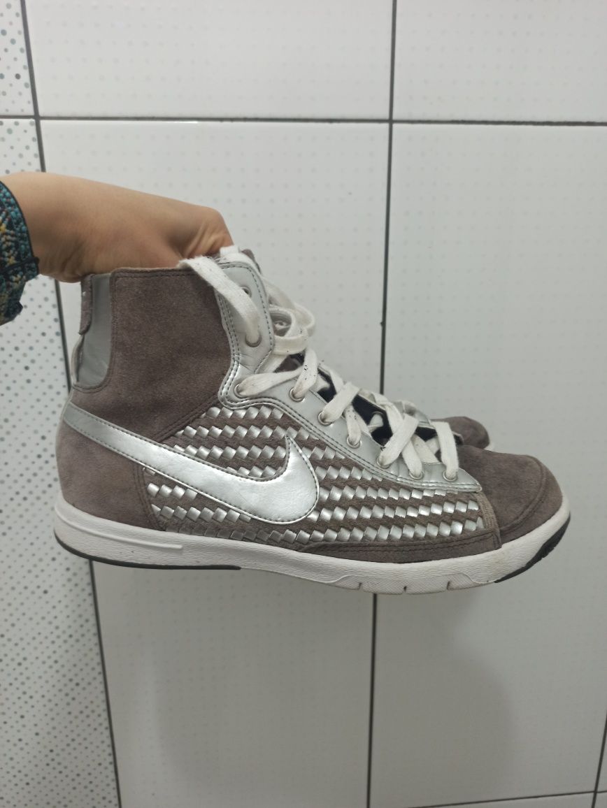 Кецове nike 37.5 номер