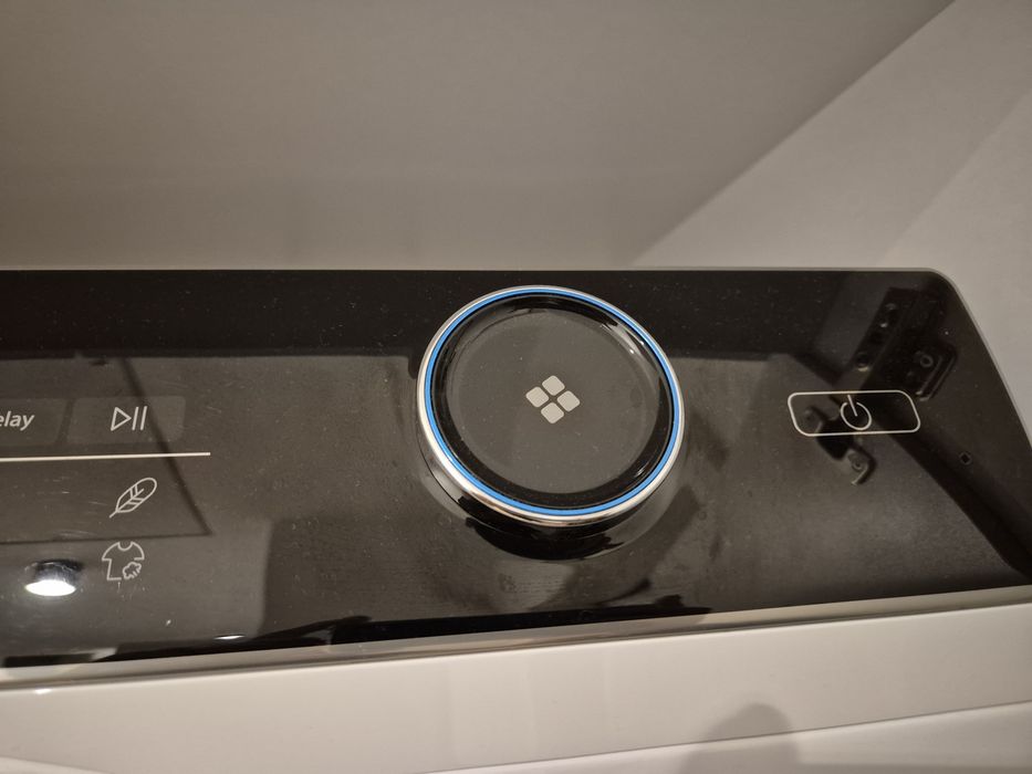 Haier Сушилня с термопомпа, 8 кг, A+++ – Отлично състояние!