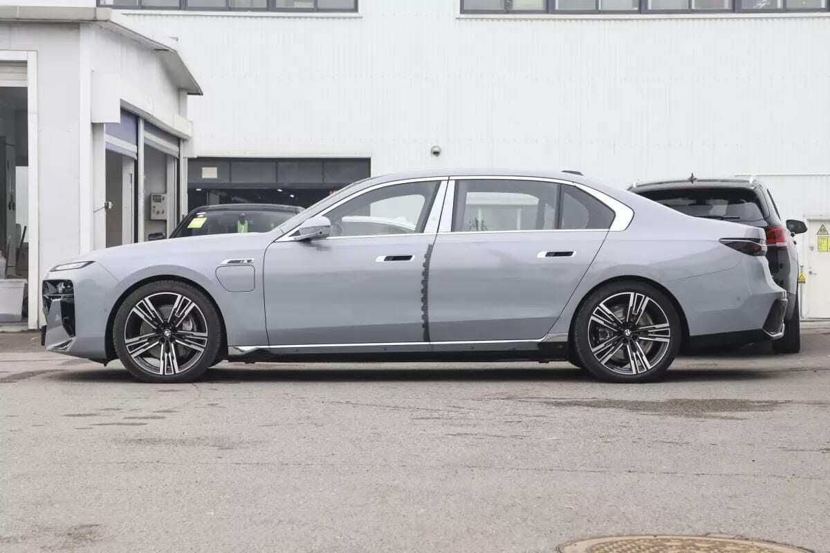 BMW i4 и i7 электромобиль под заказ