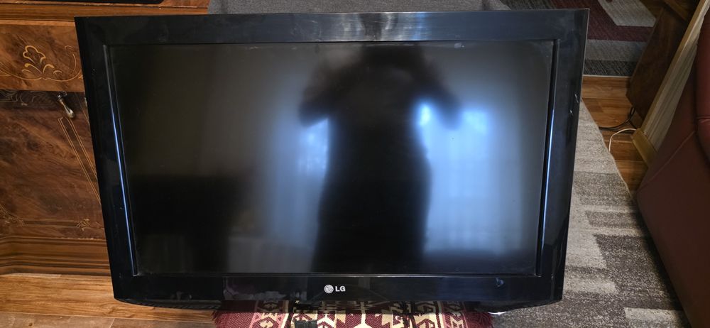 Продам телевизор