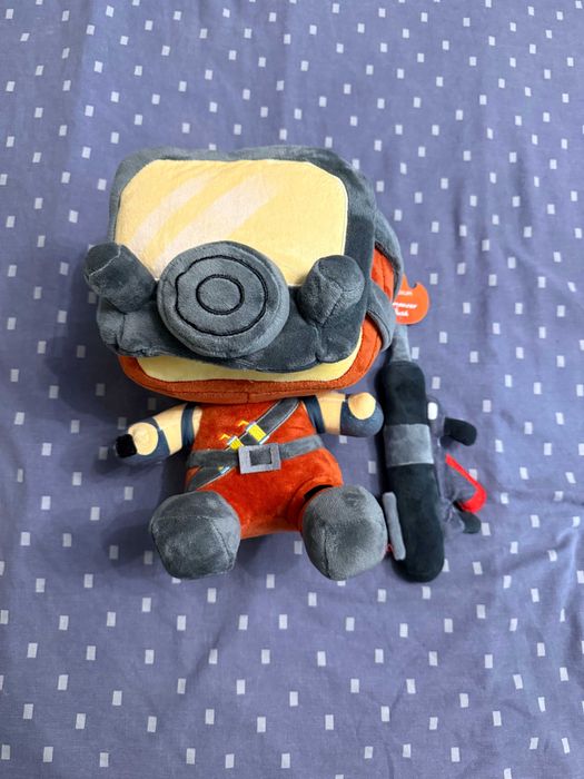 Продавам колекция Paradoxum Games меки играчки-6бр.