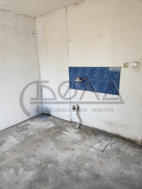 Продава се Тристаен апартамент в София, Модерно предградие - 91 кв.м за 979 €/кв.м - Снимка #2