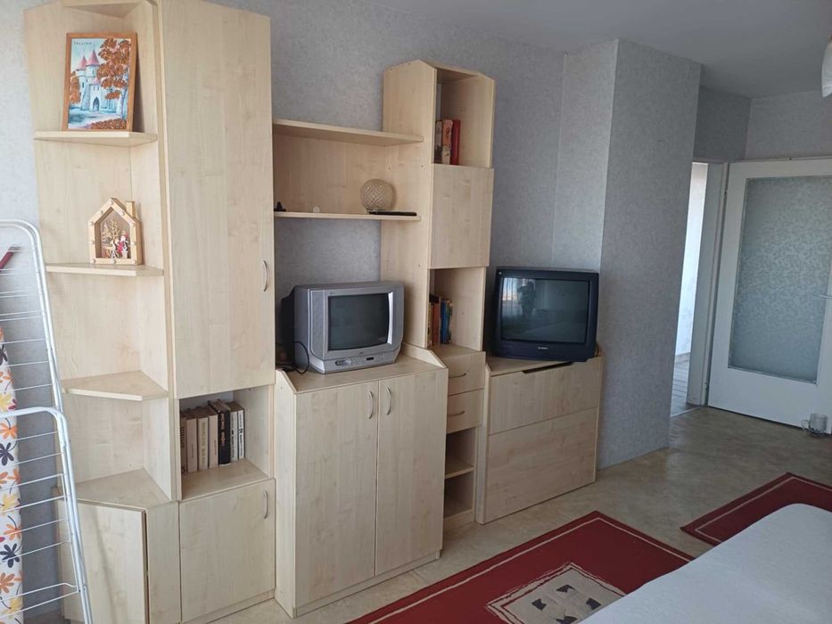 Двустаен апартамент близо до Университета