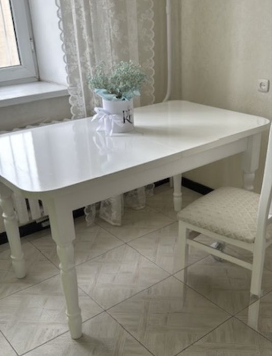 Продам стол со стульями