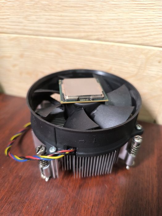 Процессор Intel I7-2600, 3.4GHz с кулером