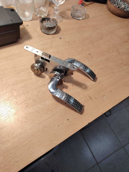 Врати за баня.Качествени.Комплект.