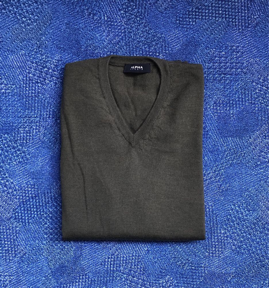 100% мерино вълна Alpha Studio Merino Wool V-neck мъжки пуловер - L-M