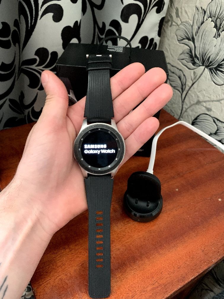 Часы Samsung Galaxy Watch3