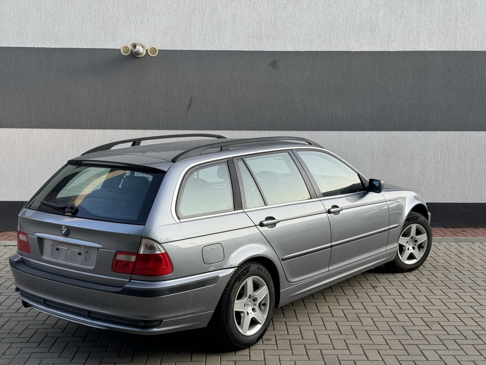 BMW Seria 3 318i