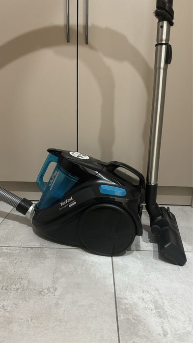 Срочно продам пылесос Tefal