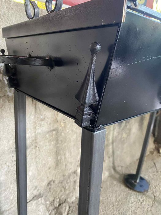 Барбекюта изработени по идея на клиент като модел и размер.